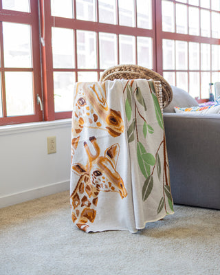 Gavin Organic Cotton Giraffe Baby and Kids Throw Blanket - YaYa & Co.