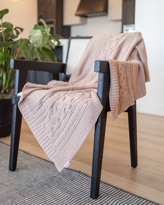 Petal Kids Organic Cotton Cable Knit Throw Blanket - YaYa & Co.