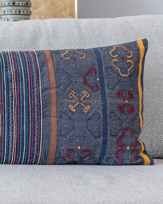 Safi Organic Cotton Abstract Lumbar Pillow - YaYa & Co.