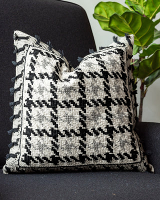 Tess Organic Cotton Houndstooth Throw Pillow