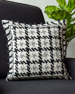 Tess Organic Cotton Houndstooth Throw Pillow
