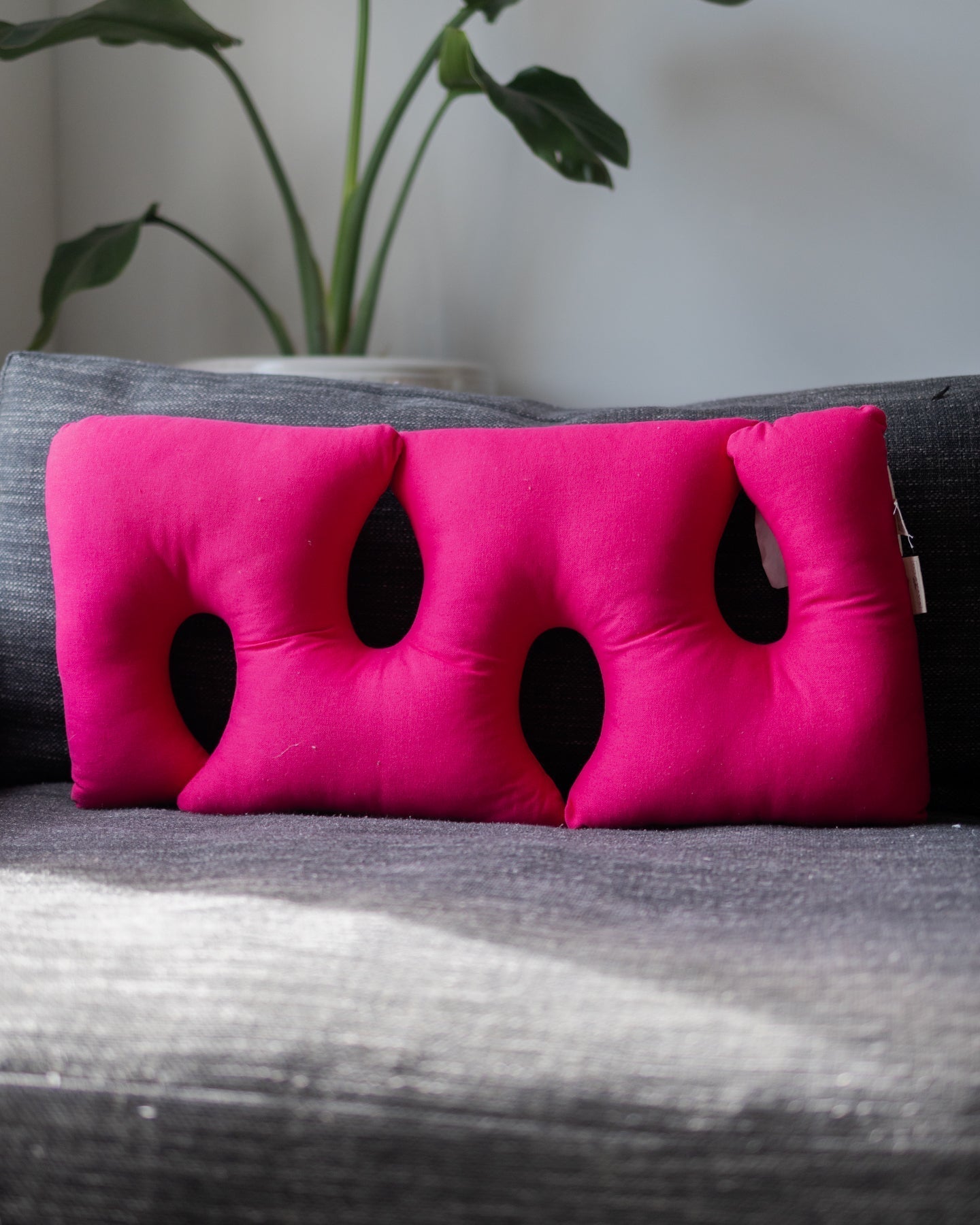 Avi Handmade Organic Cotton Squiggle Pillow – YaYa & Co.