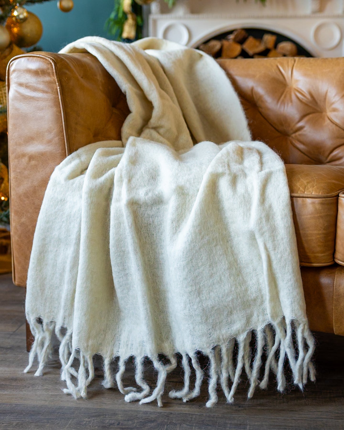 Gal Organic Brushed Wool Throw Blanket with Tassels – YaYa & Co.