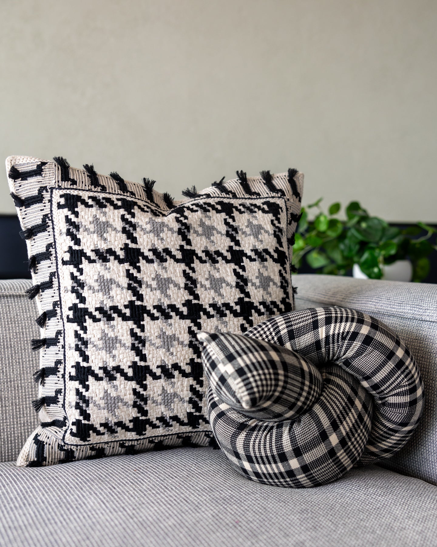 YaYa & Co. Quillow Knot Pillow