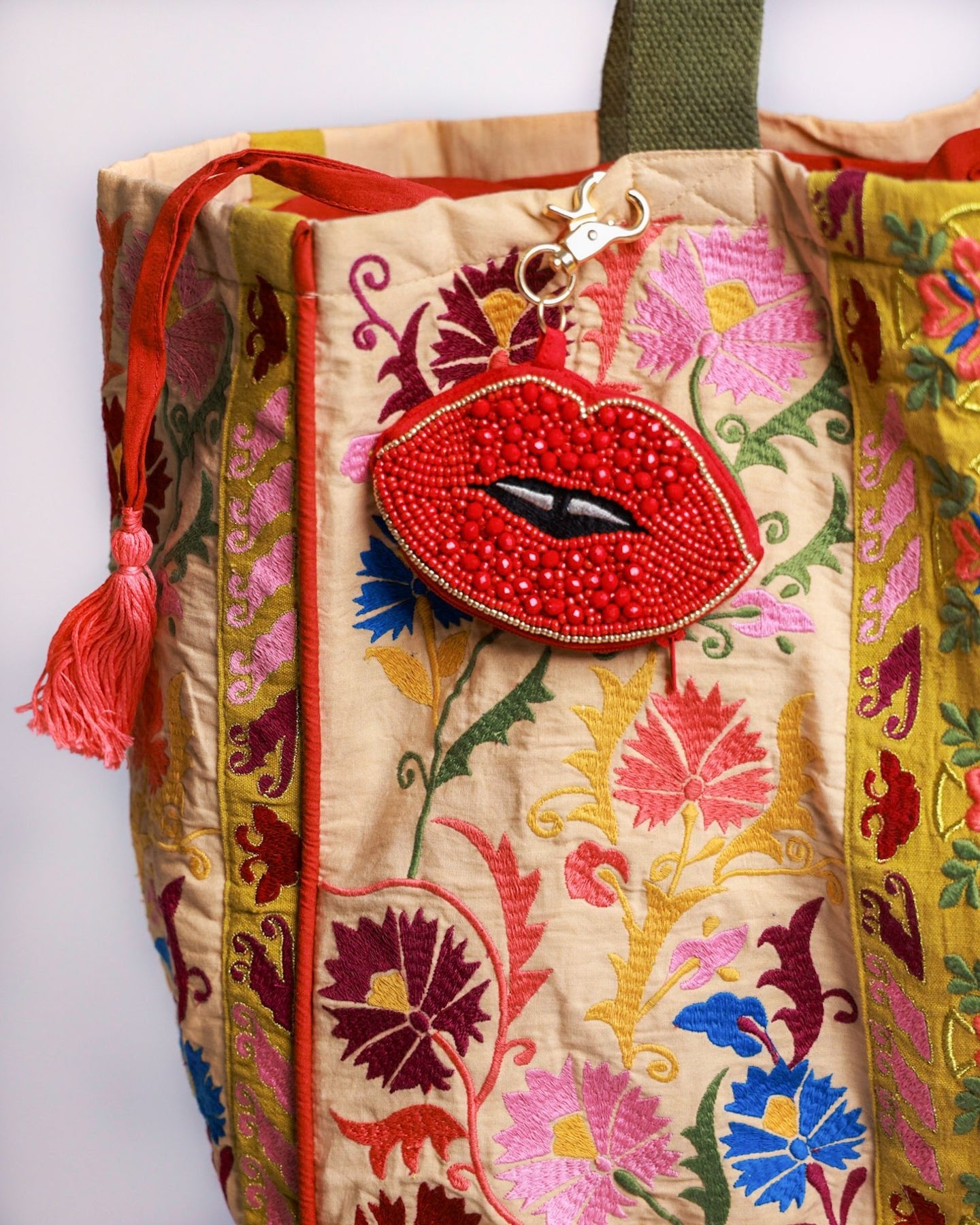 Lippy Glass Beaded Coin Purse YaYa & Co.