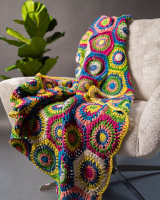 Maxine Organic Cotton Retro Crochet Throw - YaYa & Co.