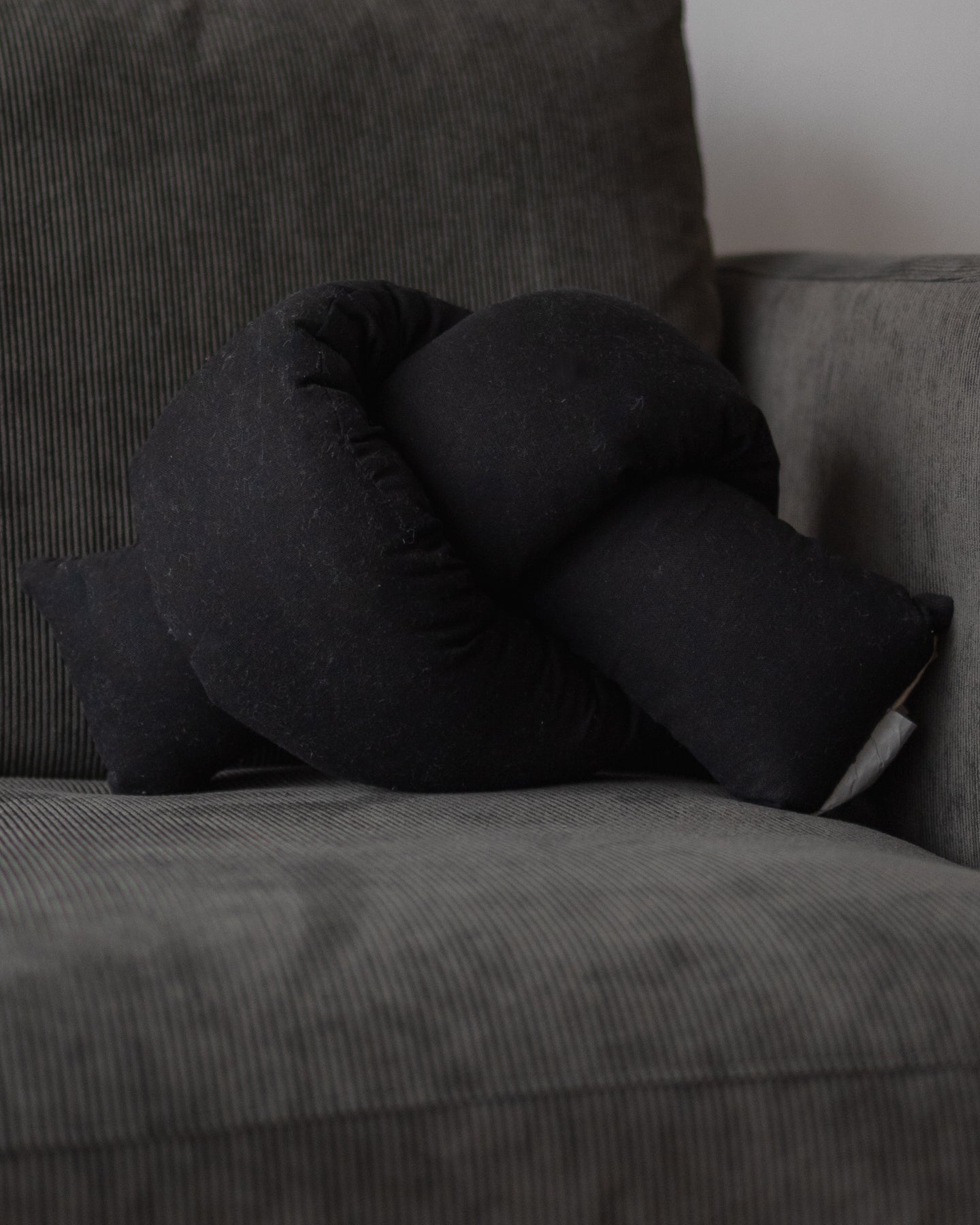 Quillow Handmade Organic Cotton Knot Pillow - YaYa & Co.