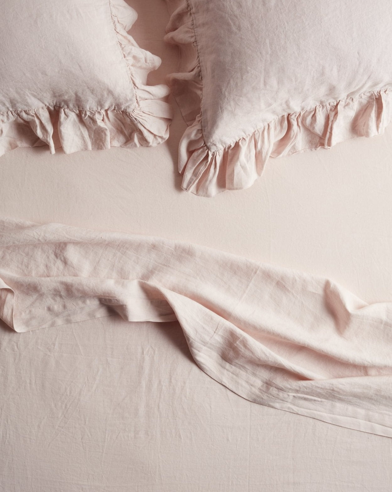 Victoria Organic Belgian Flax Linen Bedding Set with Ruffle - YaYa & Co.